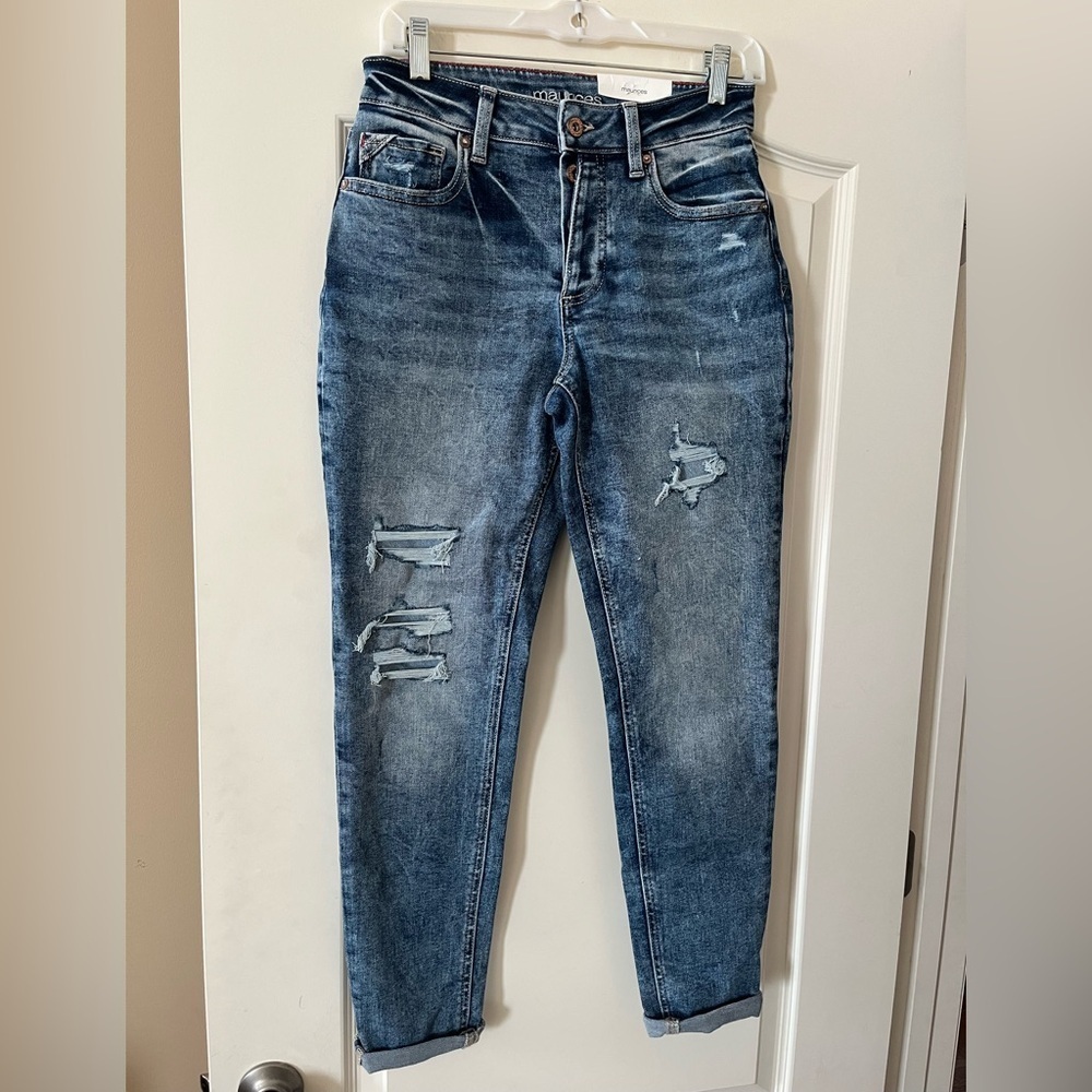 New! Edgely Stylish Medium Wash Distressed Women Jeans size 2 Short